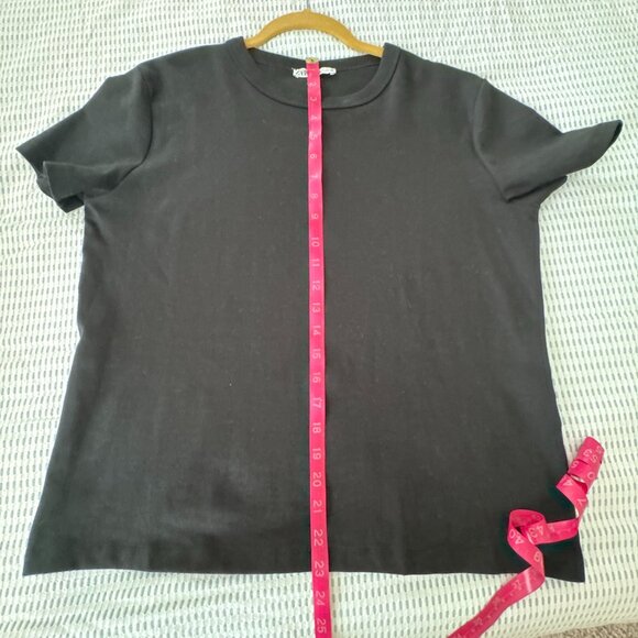 Zara Basic Black Tee - Picture 4 of 6